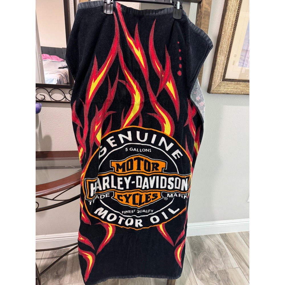 Vintage 2014 Harley Davidson Genuine Motor Oil 5 Gallons Flame Beach Towel 30x60